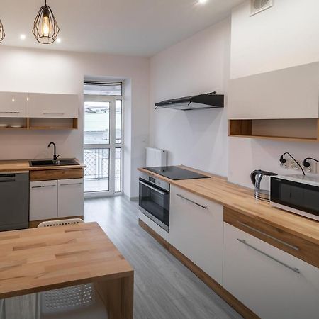 Around The World Vision Apartment - Centrum Ополе Экстерьер фото